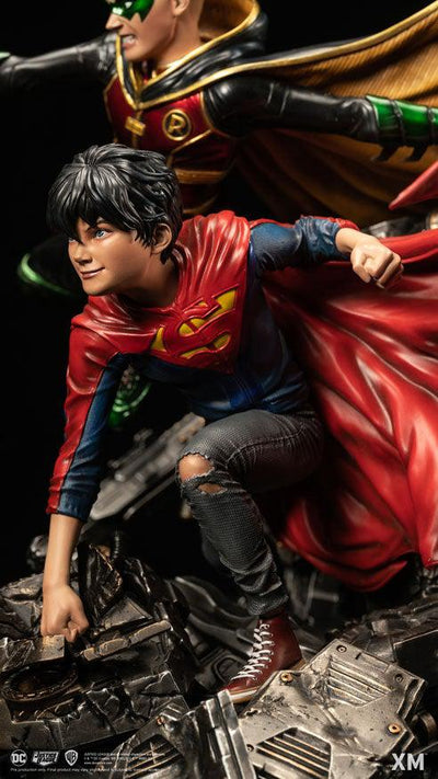 Super Sons Rebirth 1/6 Scale Premium Statue
