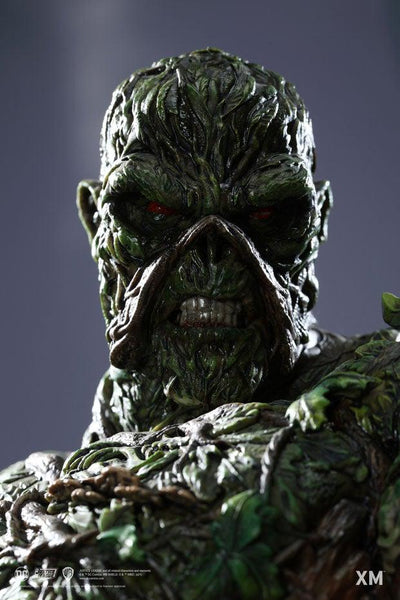 Swamp Thing 1/4 Scale Premium Statue