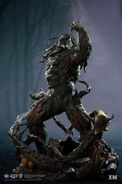 Swamp Thing 1/4 Scale Premium Statue