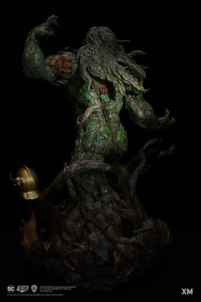 Swamp Thing 1/4 Scale Premium Statue