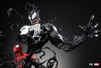 Spider-Man Symbiote Transformation 1/4 Scale Statue