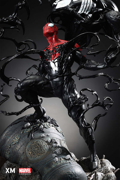 Spider-Man Symbiote Transformation 1/4 Scale Statue