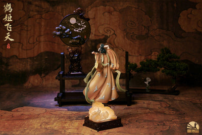 Flying Princess Crane Regular Version Statue