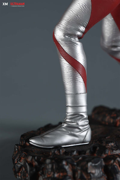 Ultraman (C Type) 30cm Spacium Beam Statue