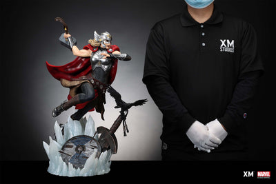 Mighty Thor 1/4 Scale Statue