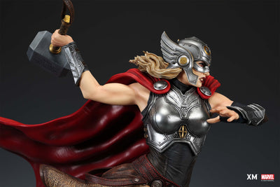 Mighty Thor 1/4 Scale Statue