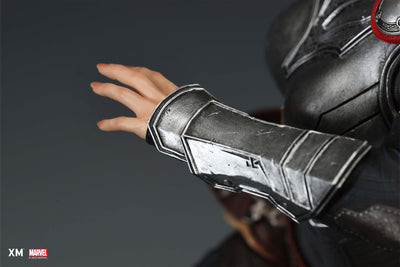 Mighty Thor 1/4 Scale Statue