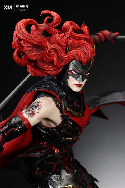 Batwoman (Samurai) 1/4 Scale Statue