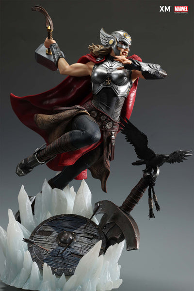 Mighty Thor 1/4 Scale Statue
