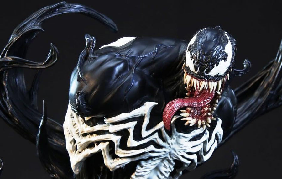 Venom 1/4 Scale Bust by XM STUDIOS - DISPLAYED