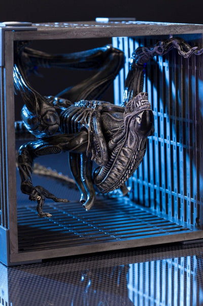 Alien Warrior Drone ArtFx+ Statue by Kotobukiya