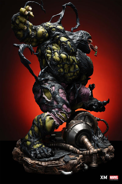 Venom Hulk Version A 1/4 Scale Statue
