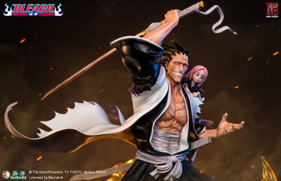 Zaraki Kenpachi and Kusajishi Yachiru Statue