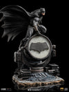Zack Snyder's Justice League - Batman on Batsignal Art Scale 1/10