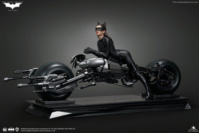Catwoman (Anne Hathaway) on Batpod 1/6 Scale Statue