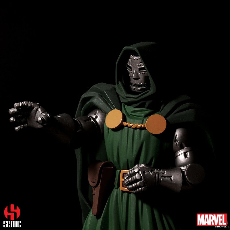 Doctor Doom 1/8 Scale Statue