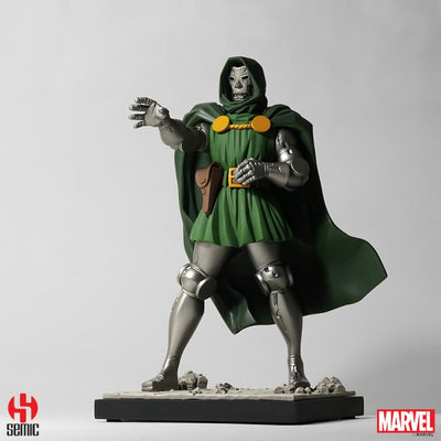 Doctor Doom 1/8 Scale Statue