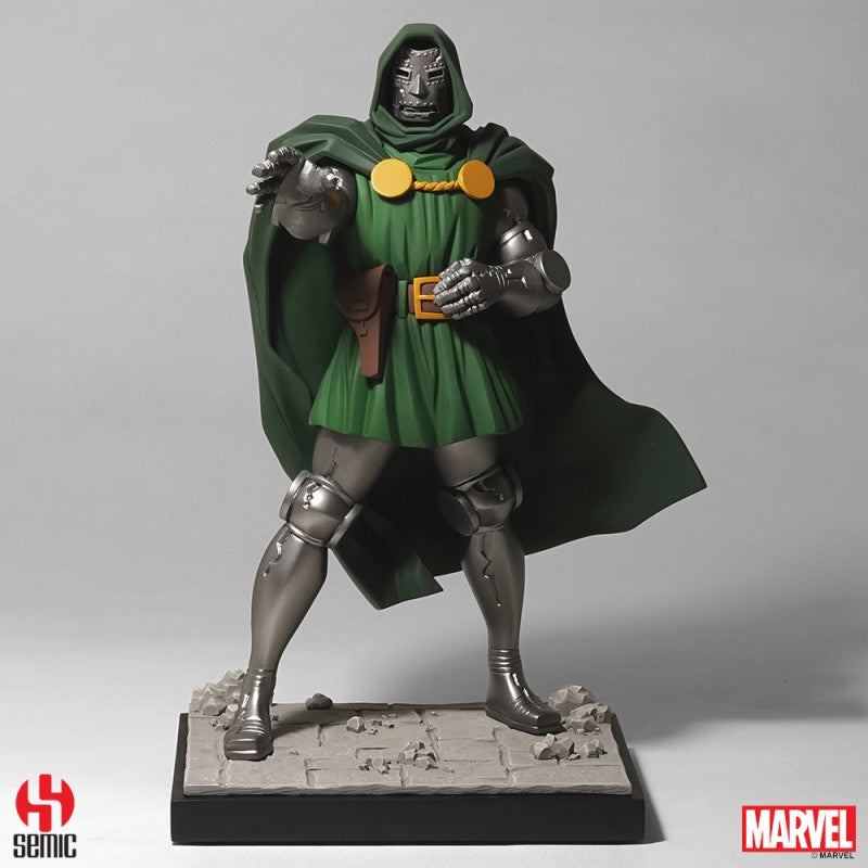 Doctor Doom 1/8 Scale Statue