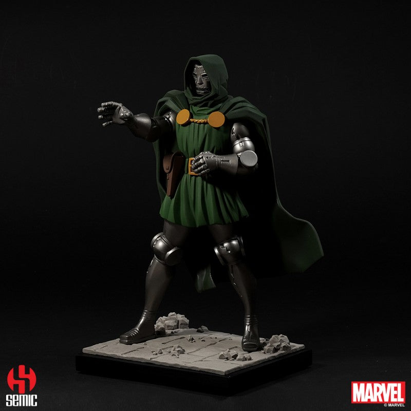 Doctor Doom 1/8 Scale Statue