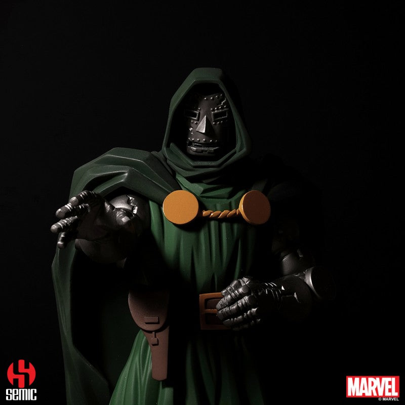 Doctor Doom 1/8 Scale Statue