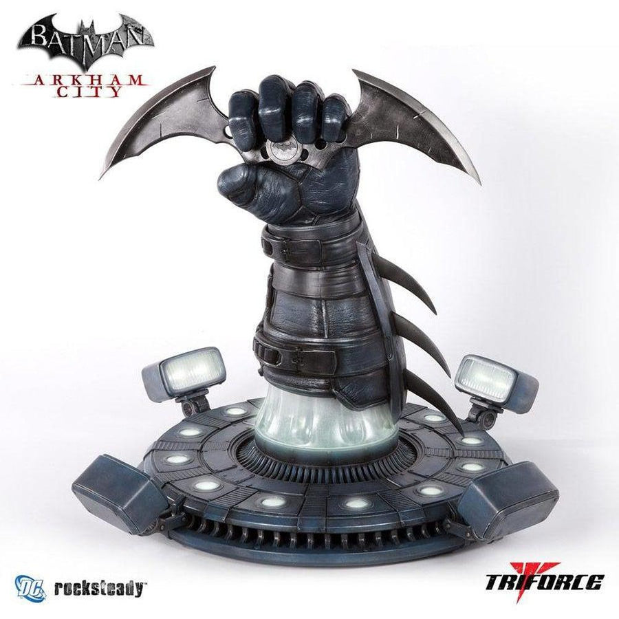 Batman: Arkham City - BATARANG Full Scale Replica by TriForce Collectibles