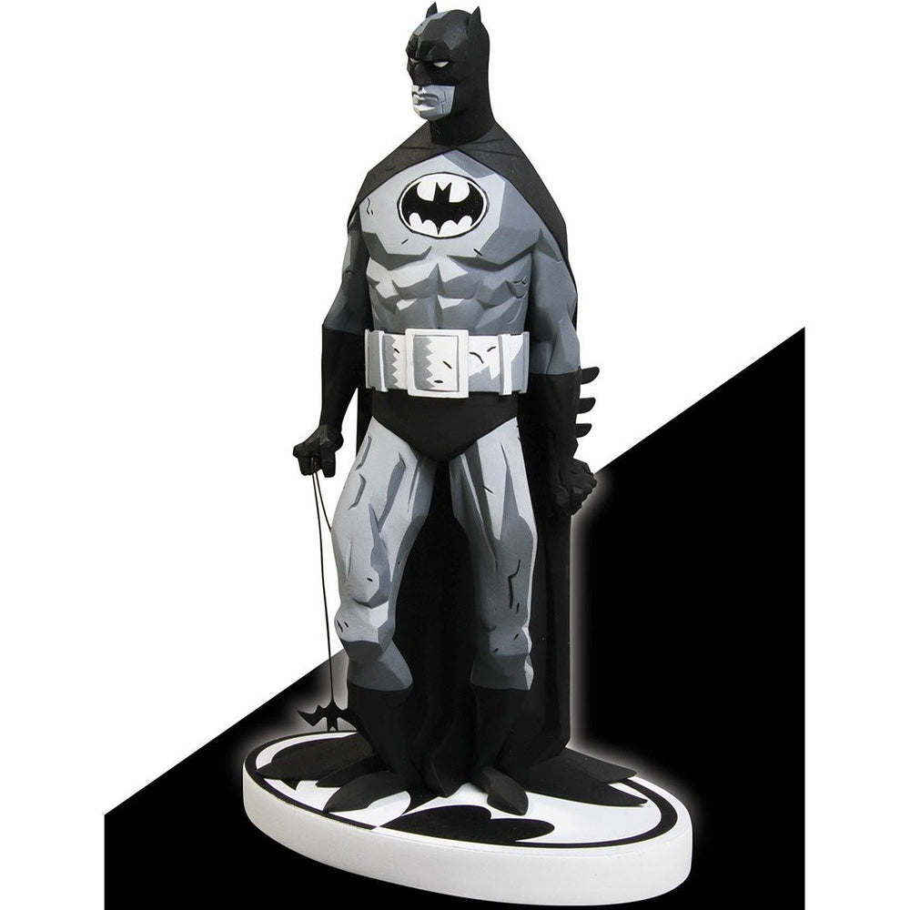 Batman Black & White Statue セカンドエディション Amazon.com: DC Collectibles Batman: Black & White: Batman by