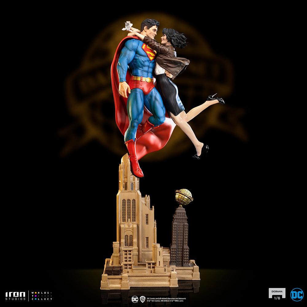 Superman and Lois 1/6 Scale Diorama