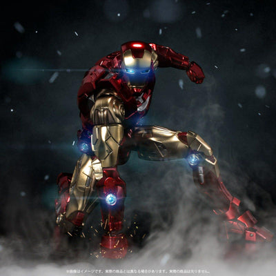 Marvel Fighting Armor - Iron Man Figure