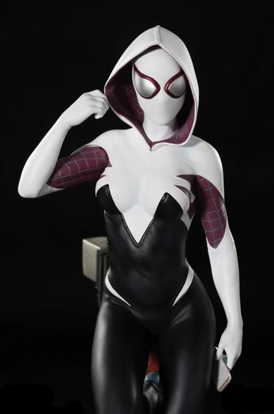 Spider-Gwen 1/4 Scale Statue