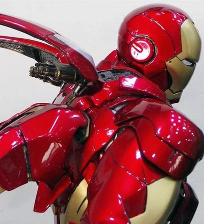 IRON MAN Mark VII 1/4 Scale Statue - DISPLAYED
