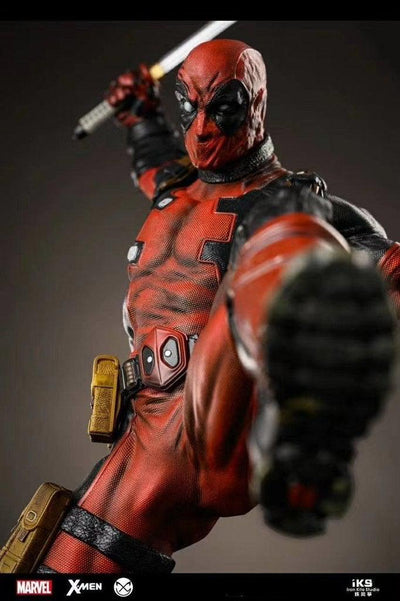 Deadpool 1/4 Scale Premium Statue - Marvel