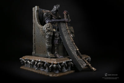 Dark Souls III: Yhorm 1:18 Scale Statue