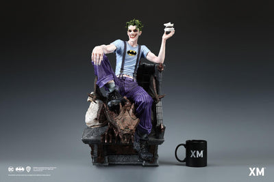 The Joker - White Knight 1/4 Scale Statue