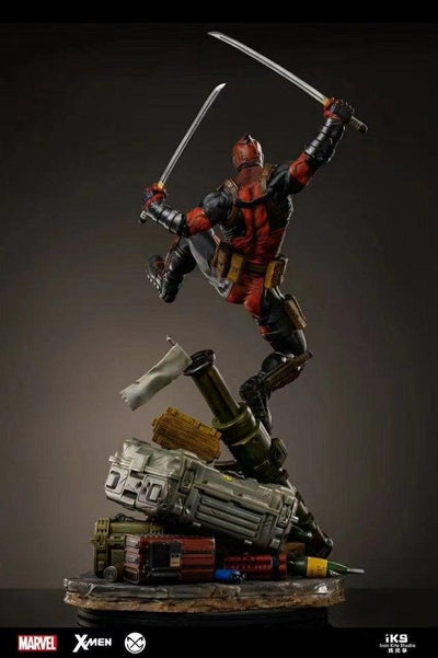Deadpool 1/4 Scale Premium Statue - Marvel