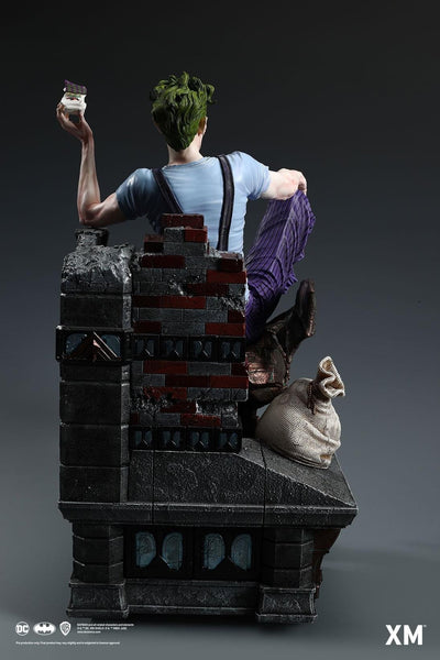 The Joker - White Knight 1/4 Scale Statue