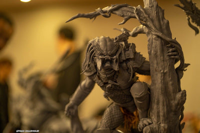 Jungle Predator With Dutch Statue