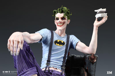 The Joker - White Knight 1/4 Scale Statue