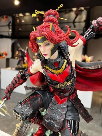Batwoman (Samurai) 1/4 Scale Statue