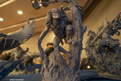 Jungle Predator With Dutch Statue