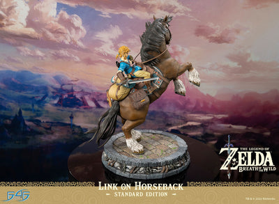 The Legend of Zelda Breath of the Wild - Link on Horseback (Standard Edition) Statue