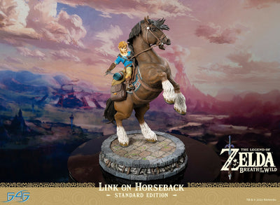 The Legend of Zelda Breath of the Wild - Link on Horseback (Standard Edition) Statue