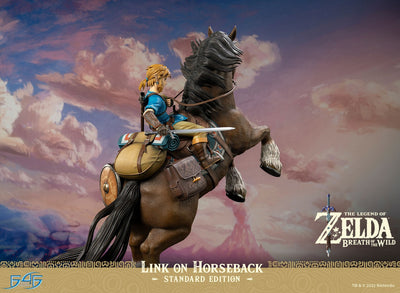 The Legend of Zelda Breath of the Wild - Link on Horseback (Standard Edition) Statue