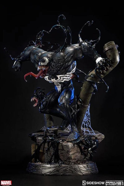 Venom Dark Origin 1/4 Scale Statue - EXCLUSIVE