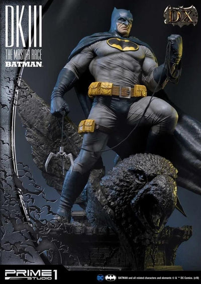 Dark Knight III: The Master Race DELUXE Statue