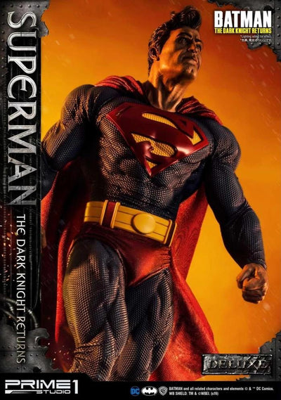Museum Masterline Batman - The Dark Knight Returns (Comics) Superman DELUXE