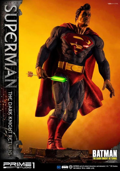 Museum Masterline Batman - The Dark Knight Returns (Comics) Superman DELUXE