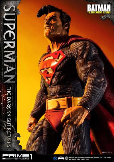 Museum Masterline Batman - The Dark Knight Returns (Comics) Superman DELUXE