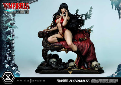 Vampirella (Concept by Stanley "Artgerm" Lau) Bonus Version 1/3 Scale Statue