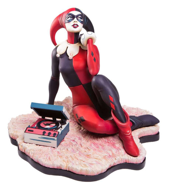 mondo-harley-quinn-statue-2-