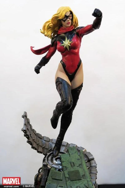 MS MARVEL1/4 Scale Statue (Comics Version) by XM STUDIOS